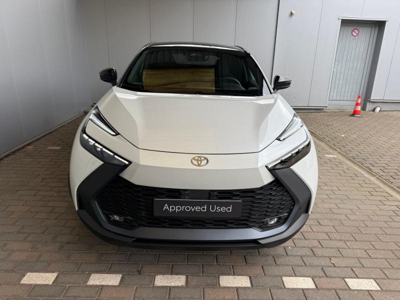 Toyota C-HR Dynamic Plus Bi-Tone Techno Pack, Auto's, Toyota, Automaat, 72 kW, Wit, Hybride Elektrisch/Benzine