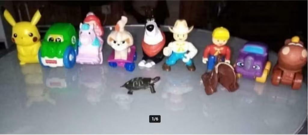 Klein speelgoed auto's , popjes , diertjes enz.... 1-2€/stuk, Ophalen of Verzenden, Zo goed als nieuw
