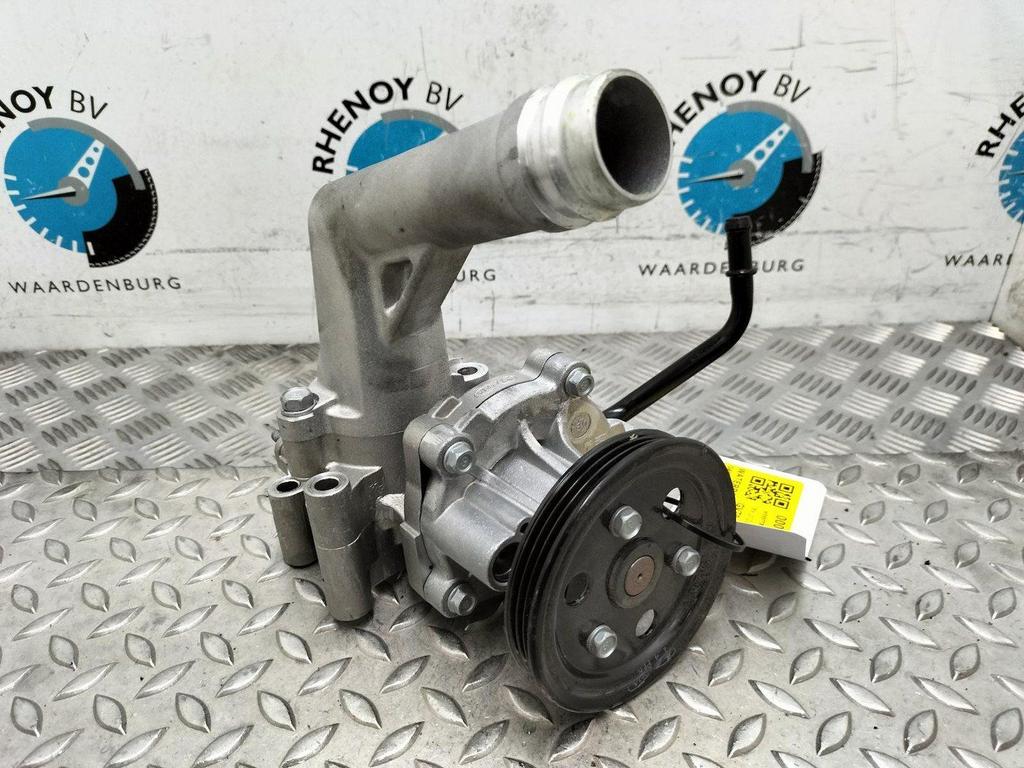 GENESIS GV70 WATERPOMP 2022, Ophalen of Verzenden, Gebruikt, Stiba lid