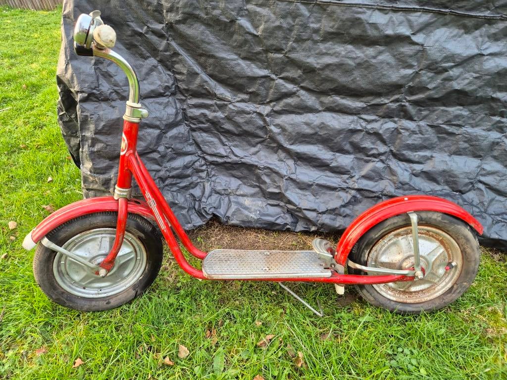 Ancienne trottinette MW, Vélos & Vélomoteurs, Trottinettes, Enlèvement
