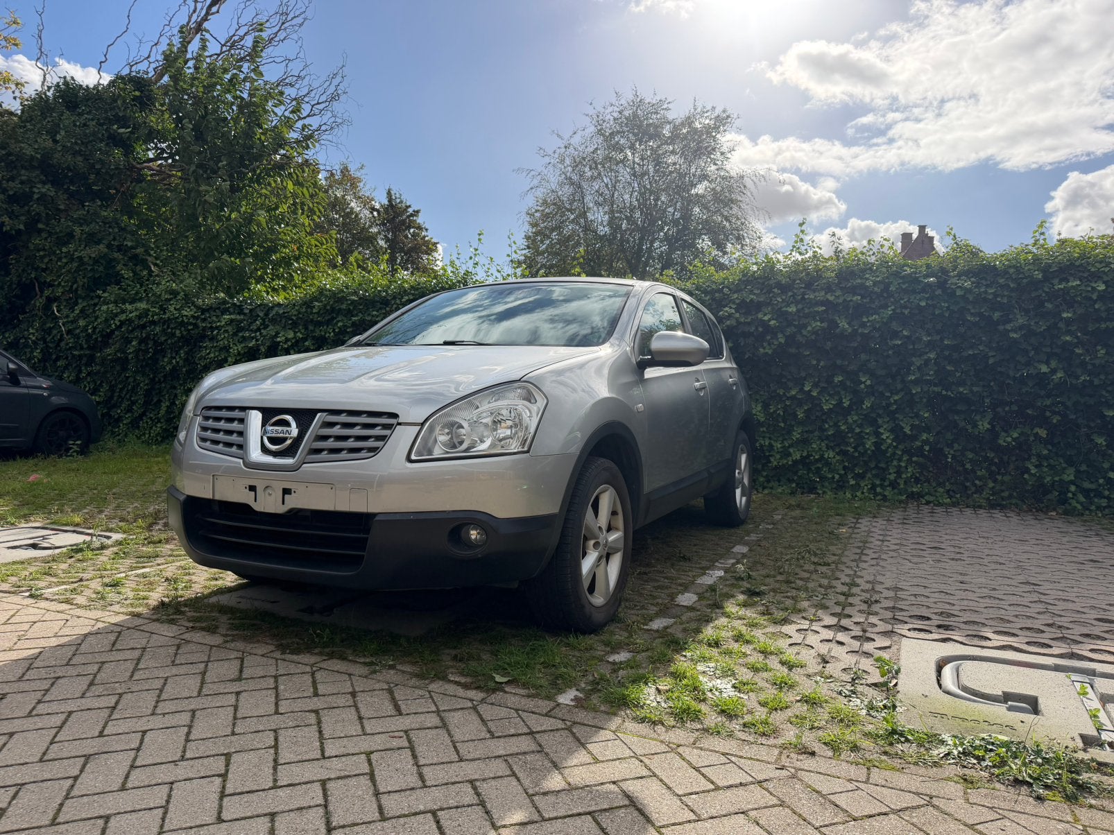 Nissan Qashqai 1.6 Essence — 2009 — 154 000 km, Argent ou Gris, Boîte manuelle, Entretenue par le concessionnaire, 5 portes