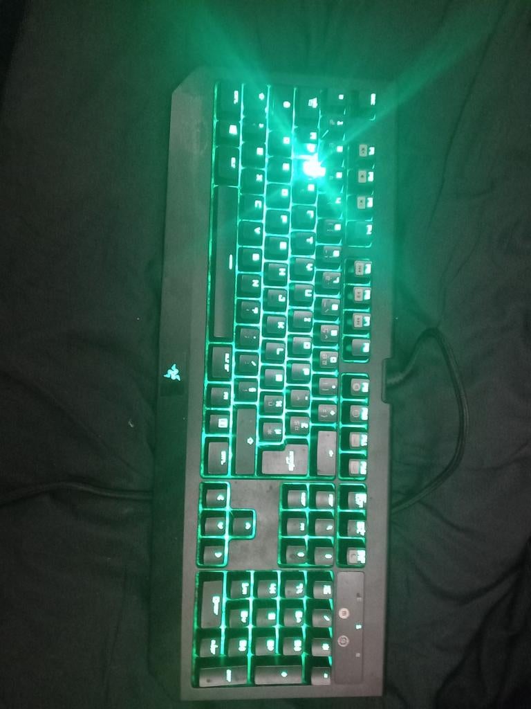 Razer blackwidow ultimate 1 touche manquante, RAZER, Clavier gamer, Azerty, Comme neuf