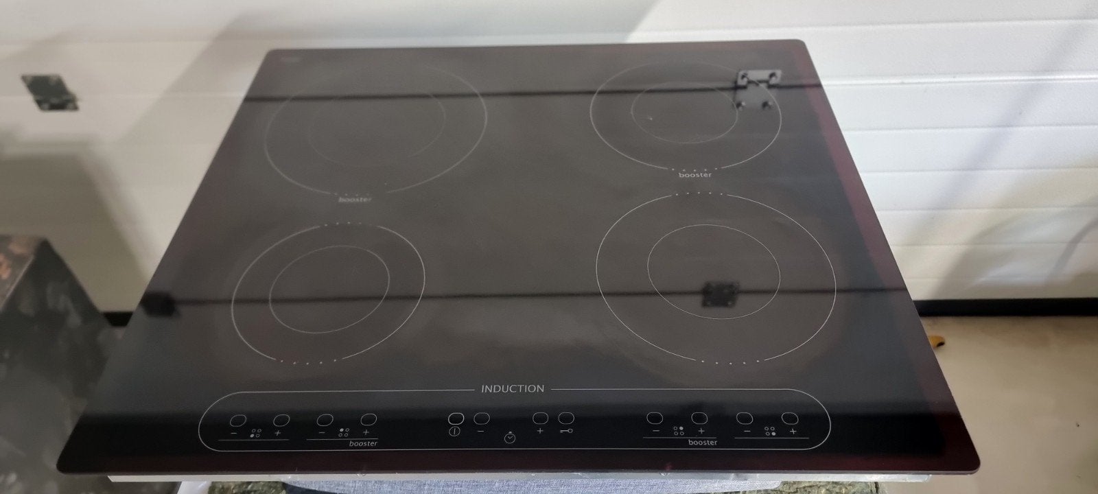 Inductie kookplaat Whirlpool, Elektronische apparatuur, Ophalen, Gebruikt, 4 kookzones, Inbouw