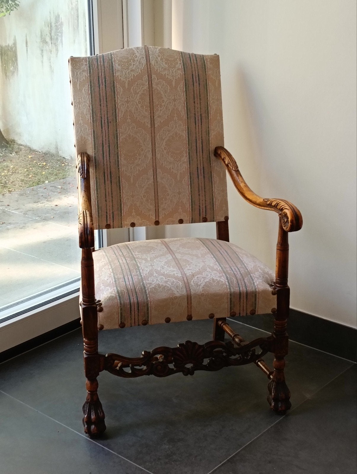 2 fauteuils identiek gerenoveerd 18 cm 200€ bxl