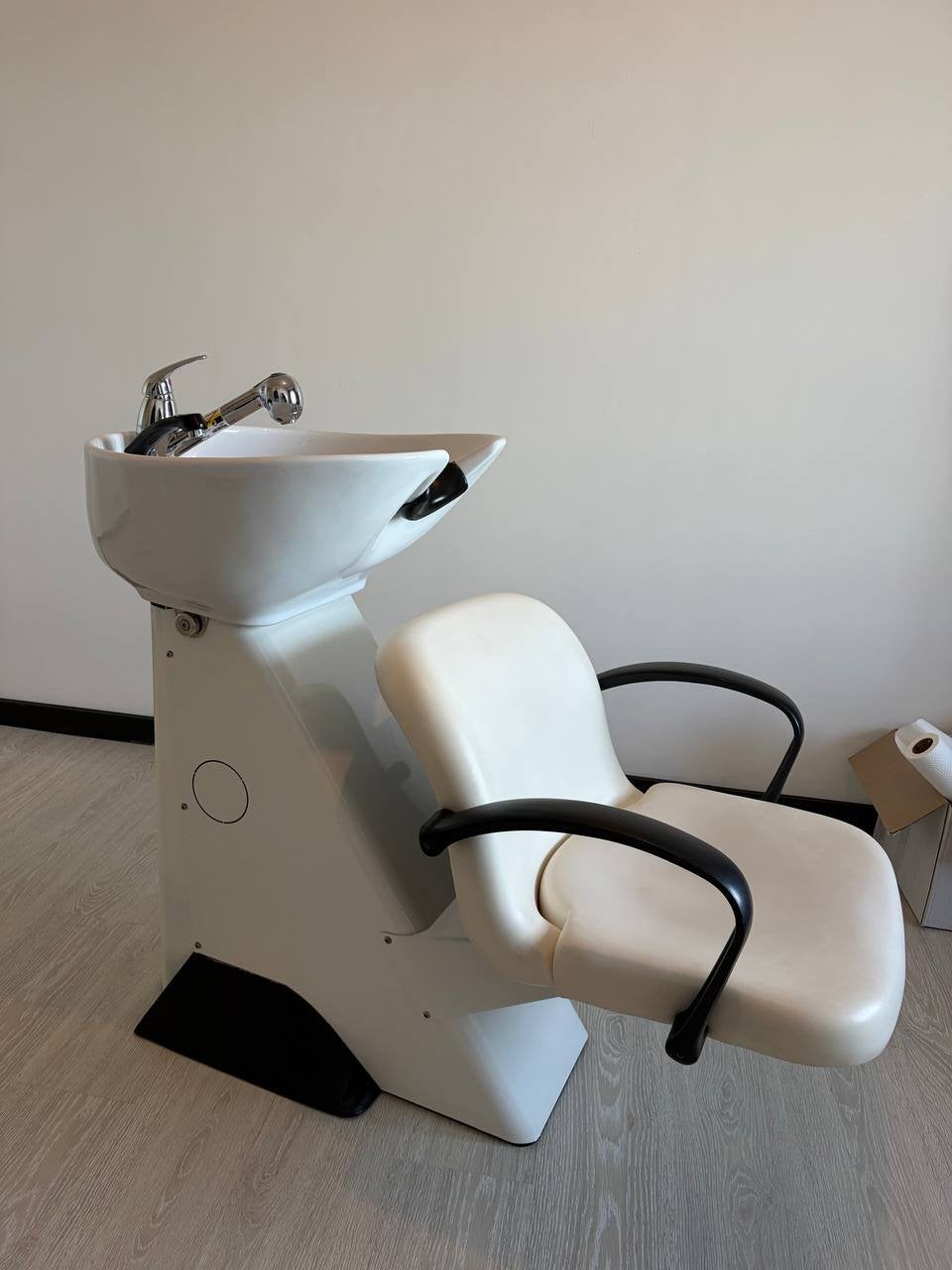 Lavabo fixe/lavabo de coiffeur, Enlèvement