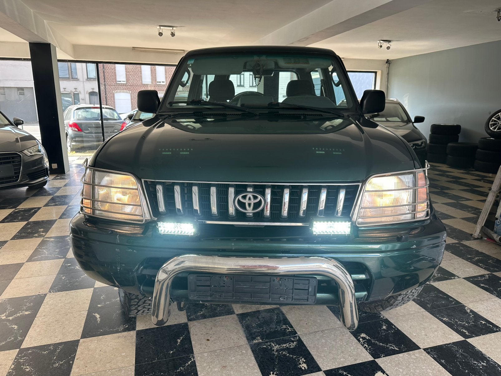 Toyota Land Cruiser Prado 3.0 D-4D – Lichte vracht, Elektrische ramen, Stof, 4 cilinders, 2800 kg