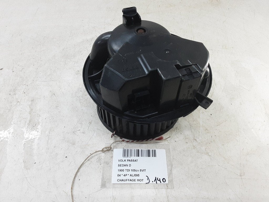 KACHELMOTOR Volkswagen Passat (3B3) (01-2000/11-2005), Gebruikt, Volkswagen, Mevr. I. Hauben, Rue de l'Espoir 34 34
4030  GRIVEGNÉE, BE