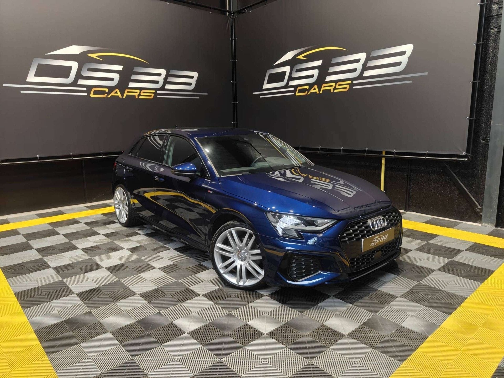 Audi A3 35 TFSI S-line 150pk/LED/AdaptiveCruise/Virtual/18"/, Auto's, Automaat, Dealer onderhouden, Stof, Blauw