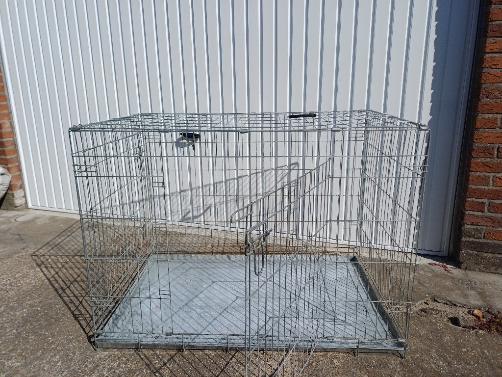 bench voor grote hond, Dieren en Toebehoren, Ophalen, Gebruikt