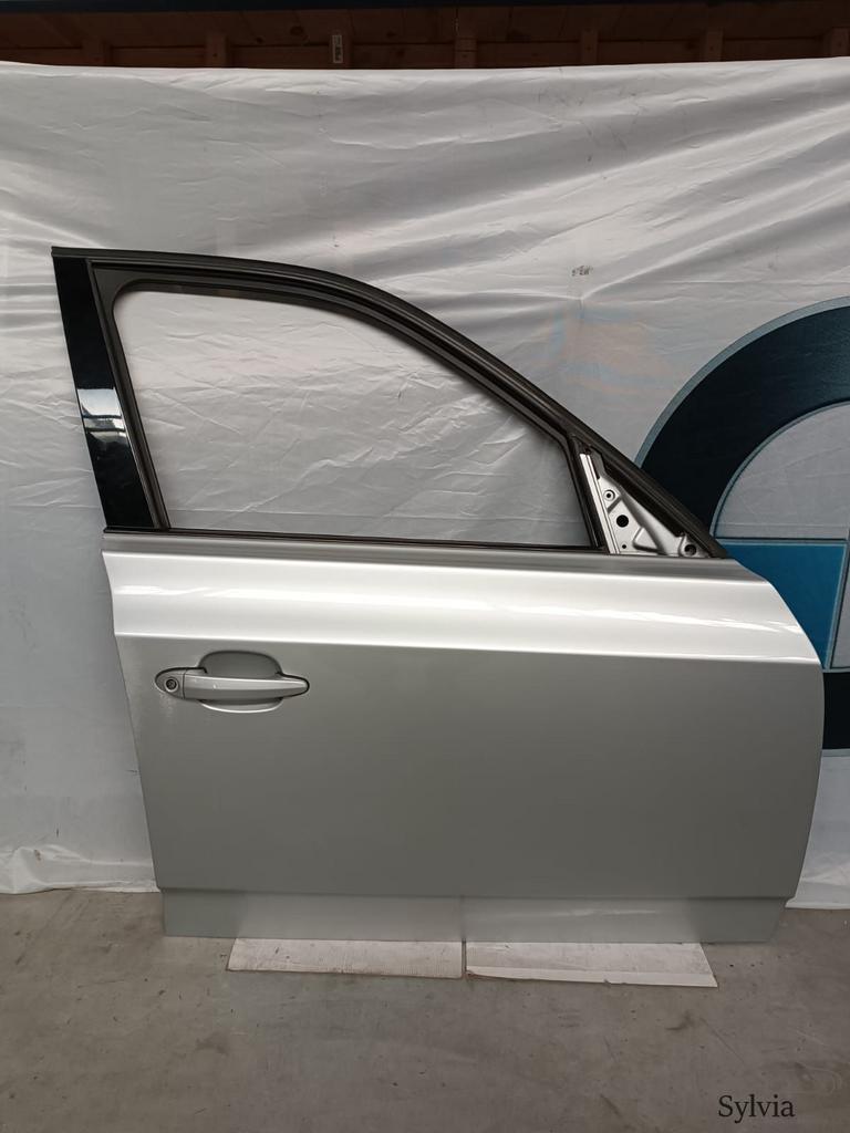 Deur portier rechts voor met deukje BMW X3 E83 + LCI titansi, Auto-onderdelen, Gebruikt, -, Deur, -
