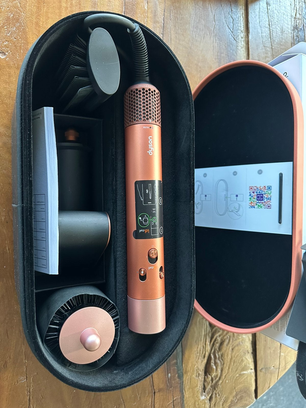 Dyson Airwrap i.d. Straight + Wavy in Ceramic Pink/Rosé, Ophalen of Verzenden, Zo goed als nieuw