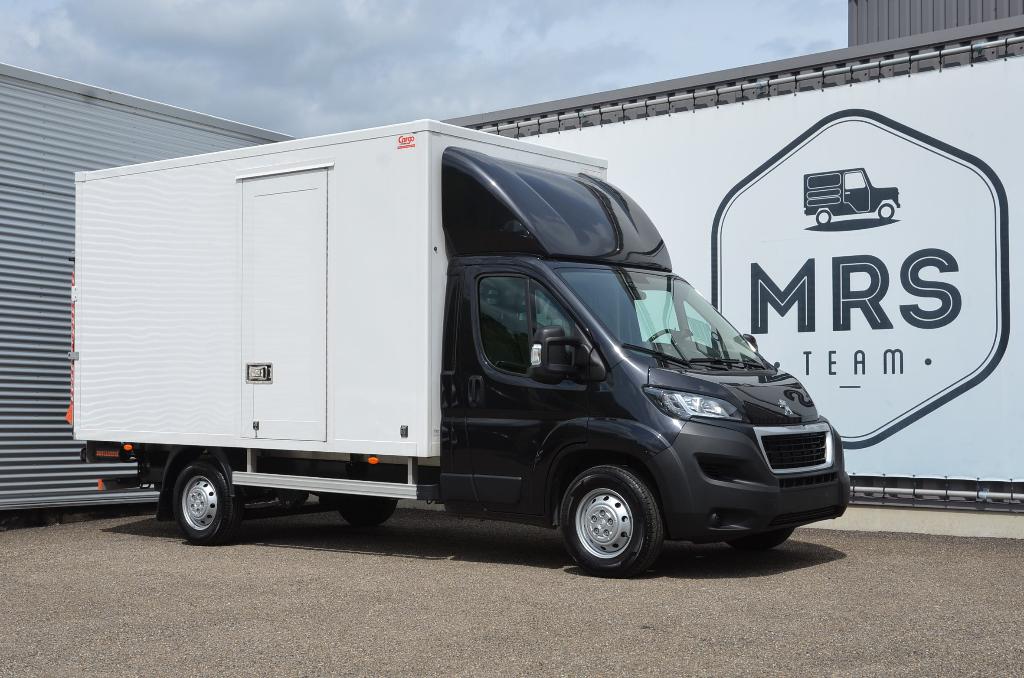 Peugeot Boxer- Meubelbak-Laadklep- Camera-Carplay- 33850+BTW, Auto's, Start-stop-systeem, 4 deurs, Stof, Euro 6