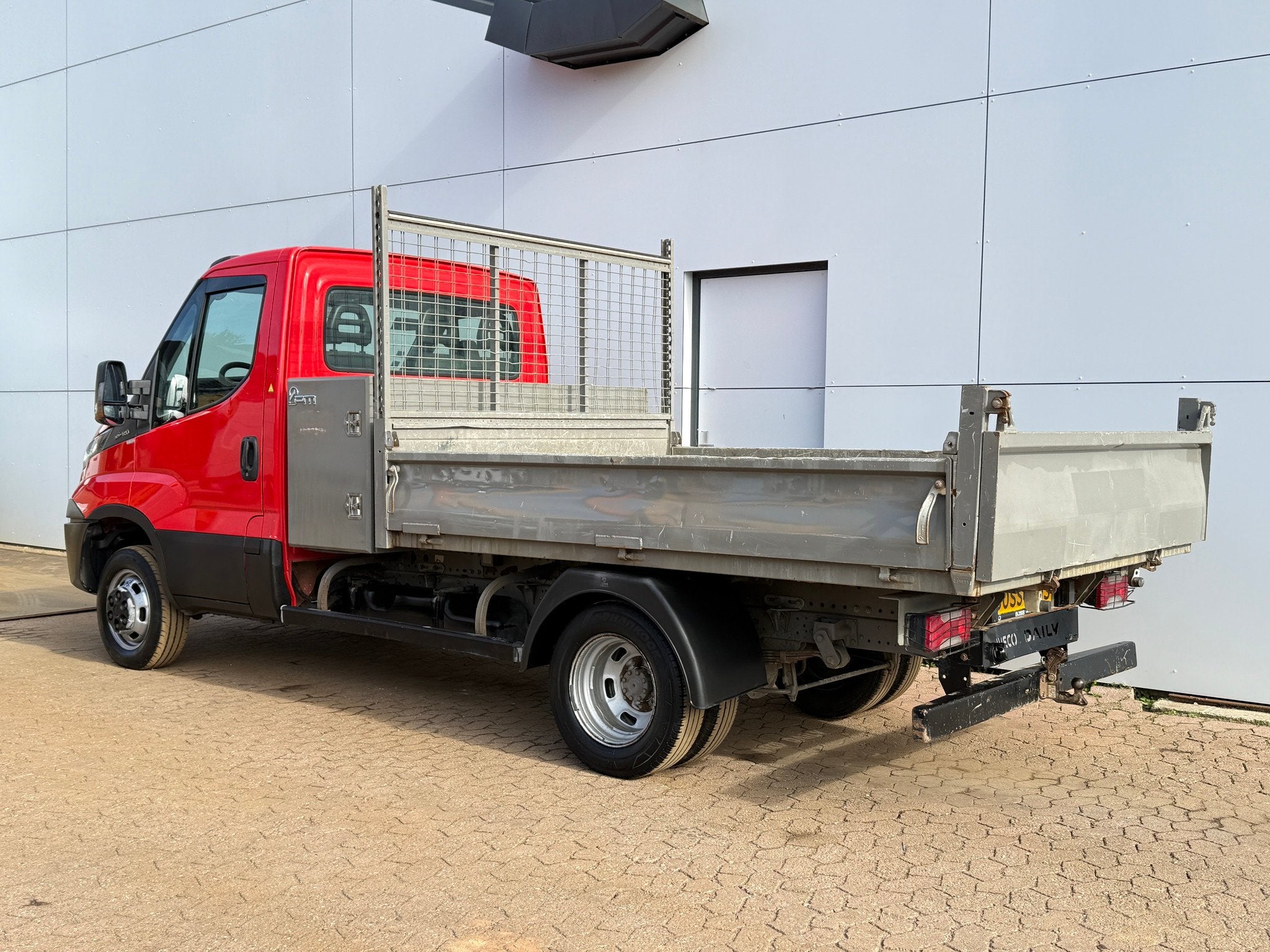 Iveco Daily 35C12 2.3, Rouge, Achat, Euro 6, Entreprise