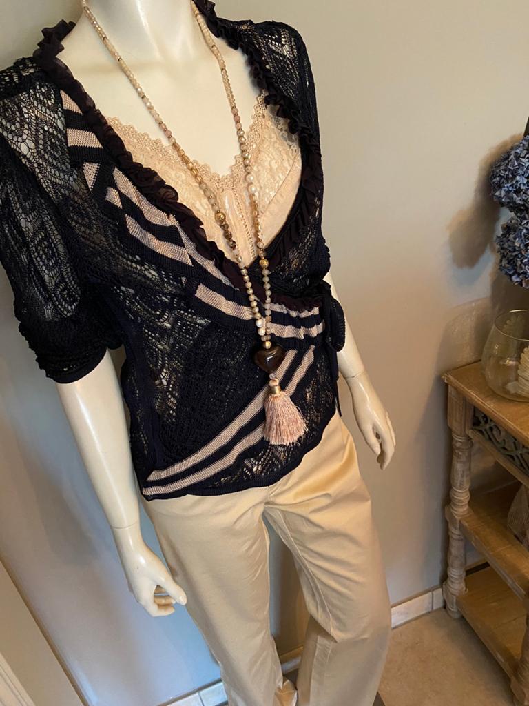 PRACHTIG ENSEMBLE MET ARMANI BROEK, Kleding | Dames, Broeken en Pantalons, Ophalen of Verzenden, Zo goed als nieuw