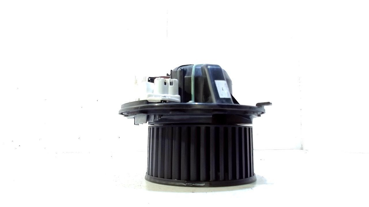 Kachel ventilator motor BMW X3, BMW, Onderdelen@venauto.nl, Van der Ven Autorecycling B.V., Ettenseweg 76, 4706 PB Roosendaal, The Netherlands