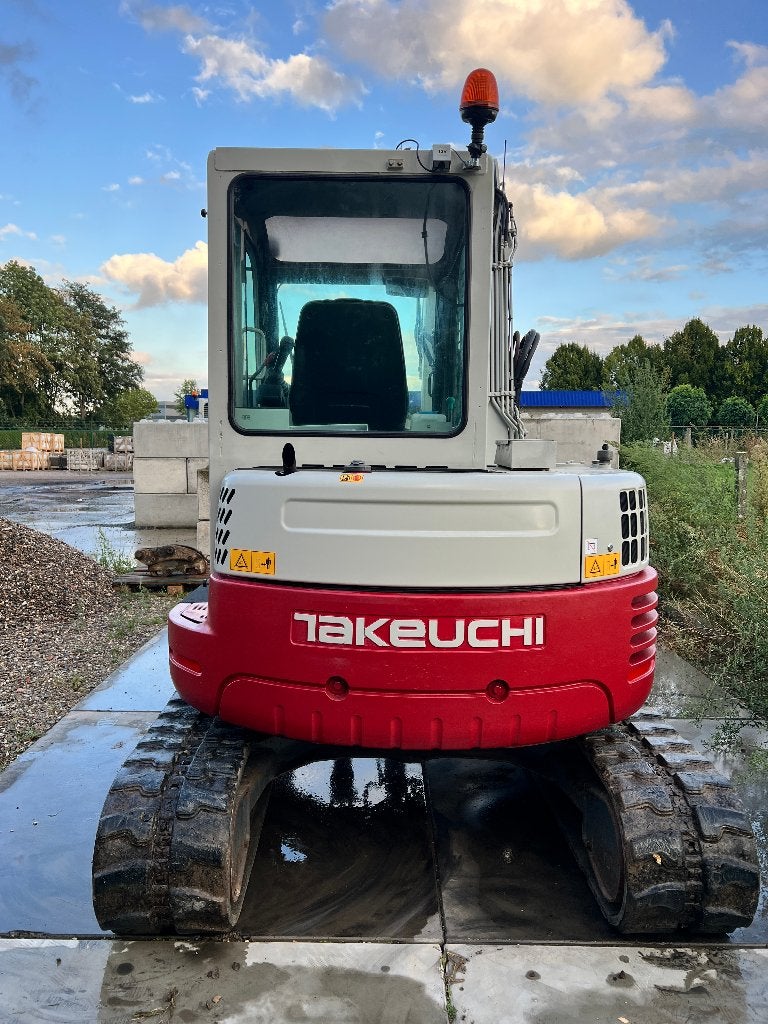 Takeuchi TB153FR (keuze opbouw), Ophalen, Graafmachine