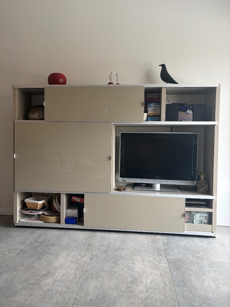 Hülstra TVkast, Huis en Inrichting, Ophalen