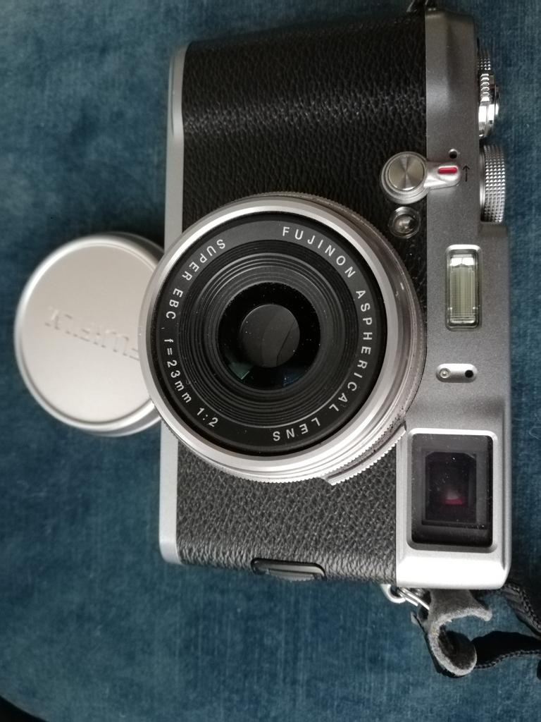 Fujifilm X100 rangefinder camera, als nieuw, Audio, Tv en Foto, Ophalen of Verzenden, Zo goed als nieuw, Compact, Fuji