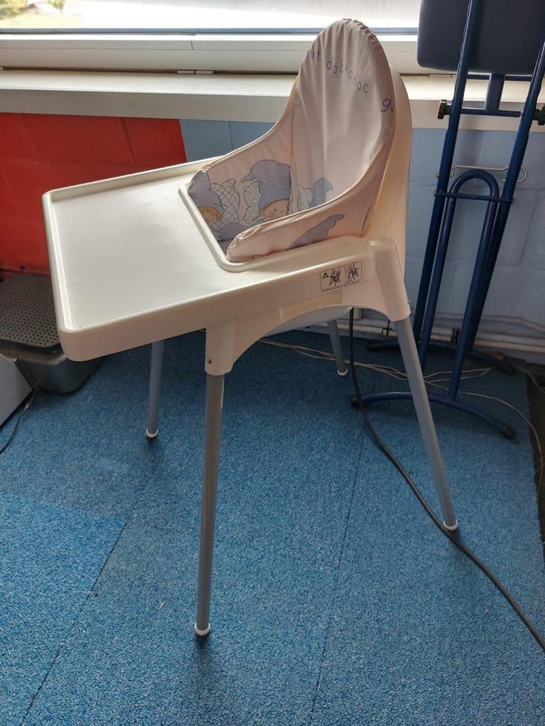 Baby eetstoel met verkleinkussen  te koop., Ophalen