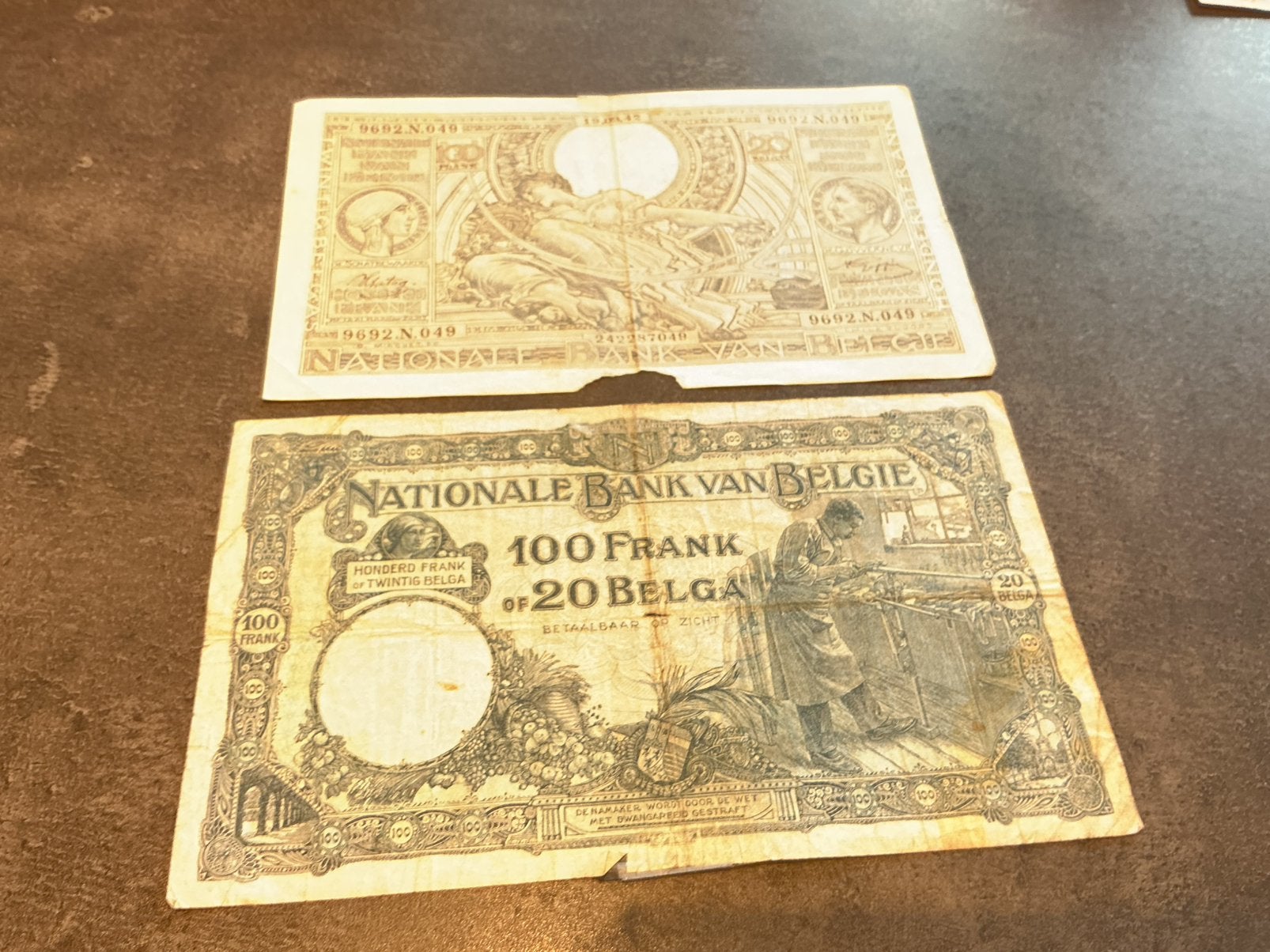 België lot 2 verschillende bankbiljetten beschadigd, Postzegels en Munten, Bankbiljetten | België, Ophalen of Verzenden