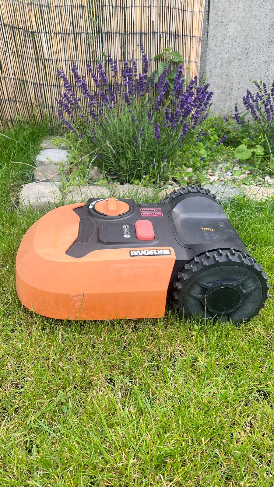 Robot tondeuse WORX Landroid HS pour pièces ou réparation, Enlèvement, Utilisé
