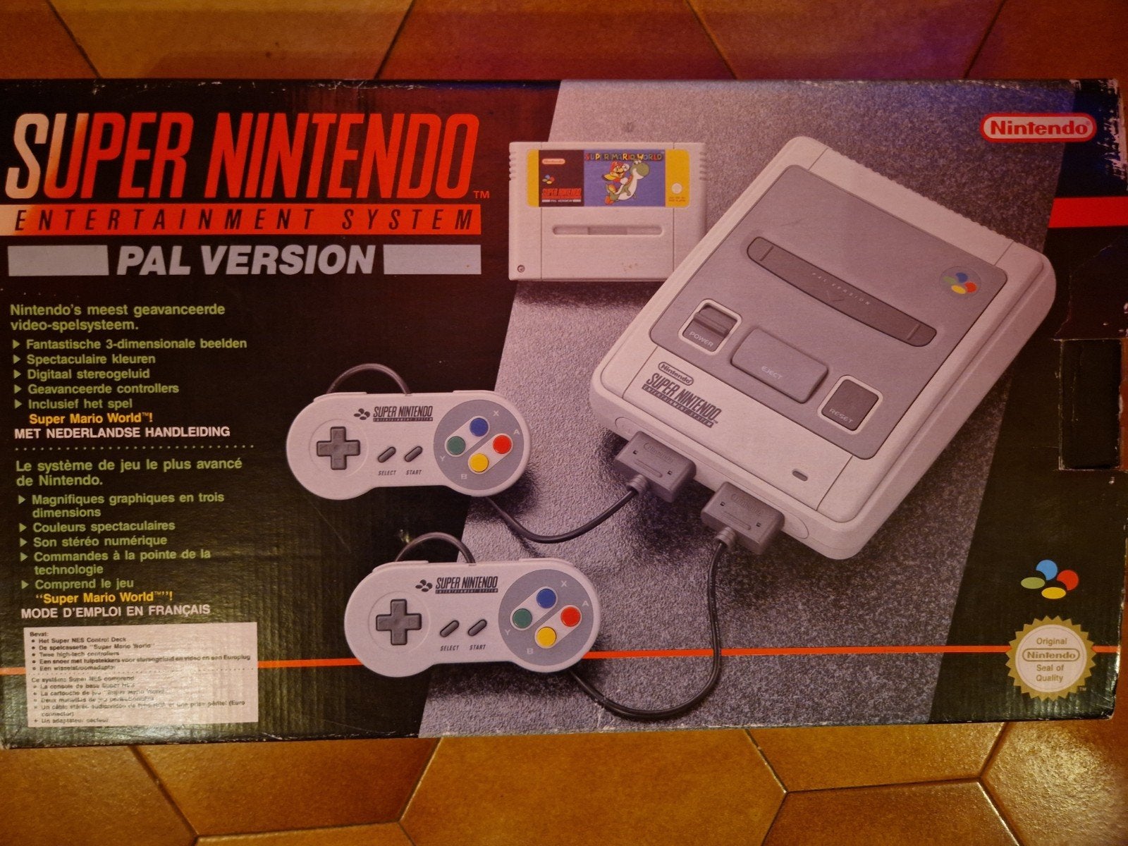 Super Nintendo SNES PAL + doos + 2 controllers + 4 games + H, Games en Spelcomputers, Ophalen of Verzenden, Gebruikt, Met 2 controllers