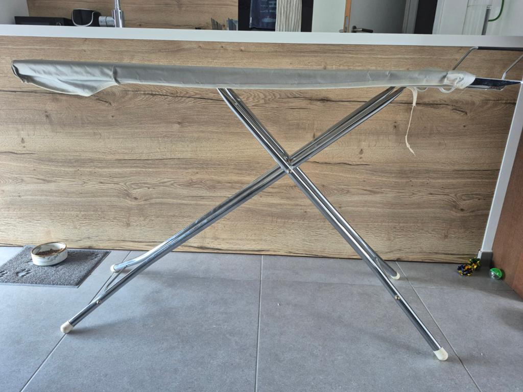 Table à repasser Brabantia (Grand modèle 125x38 cm), Enlèvement, Utilisé