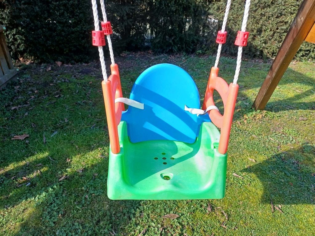 Kunststof Baby / Peuterschommel Zitje met Veiligheidsriempje, Ophalen, Gebruikt, Schommel