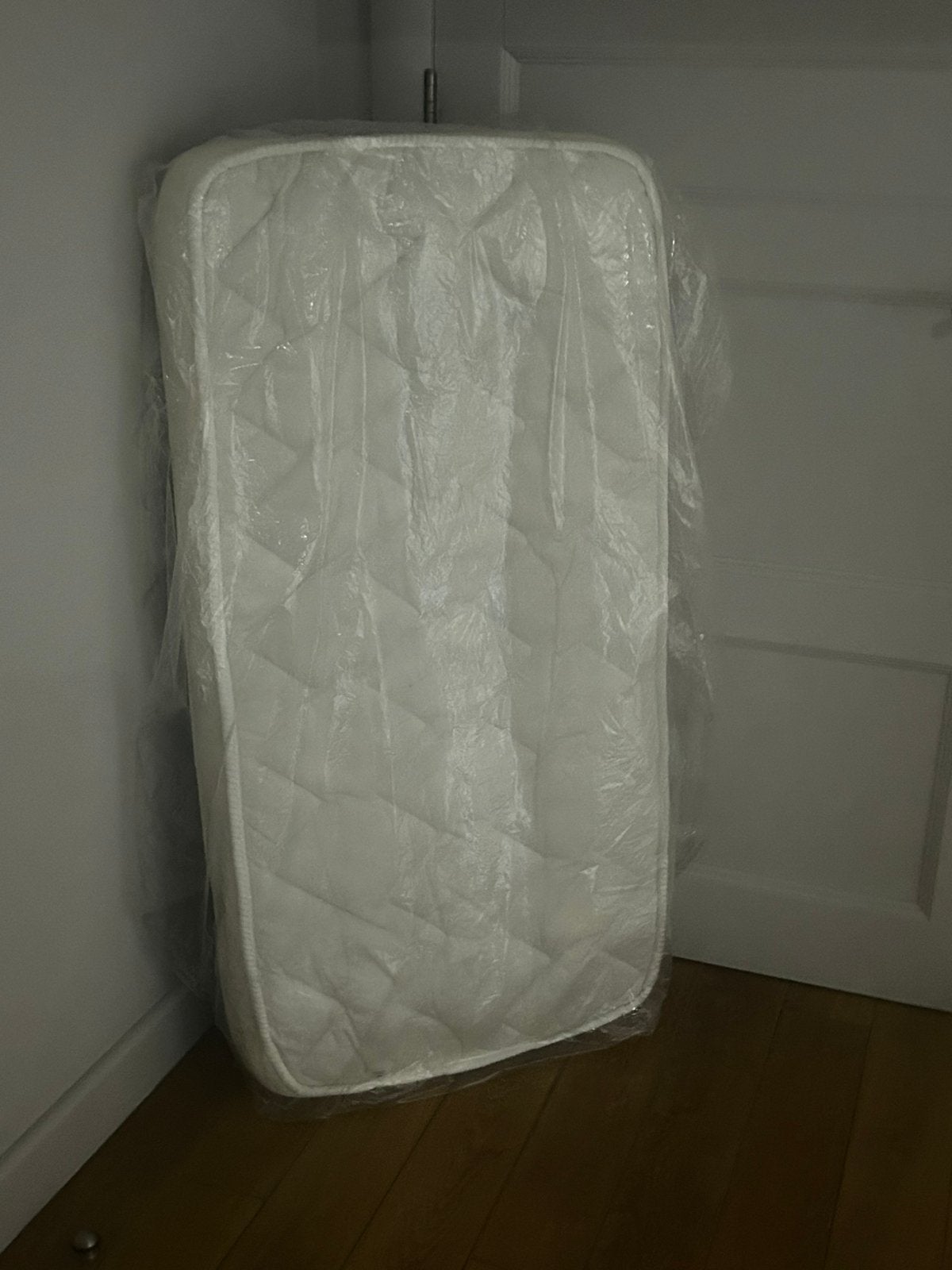 Matelas lit cage, Enlèvement, Utilisé, Matelas
