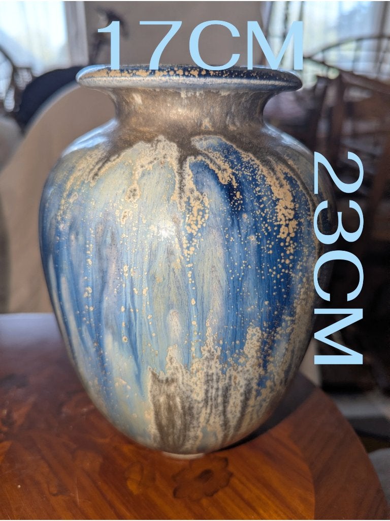 Vase ancien gres Roger Guerin Bouffioulx coulante bleue 23cm, Antiquités & Art, Enlèvement ou Envoi