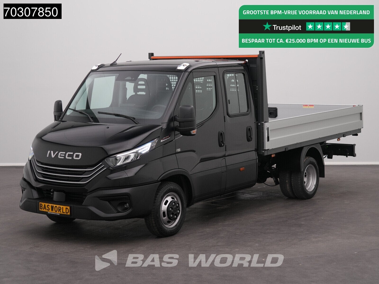 Iveco Daily 35C21 3.0L Automatic 210HP Double Cabine Dual Ty, Auto's, Stof, Euro 6, 4 cilinders, Zwart
