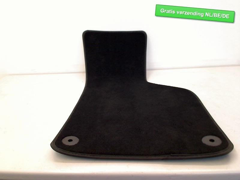 JEU DE TAPIS Volkswagen CC (358) (3C1863011C), Volkswagen, Volkswagen AG, Utilisé, Kundenbetreuung@volkswagen.de