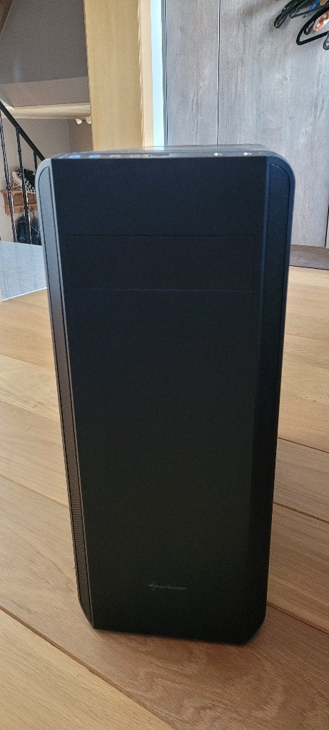 pc behuizing, Computers en Software, Ophalen, Nieuw