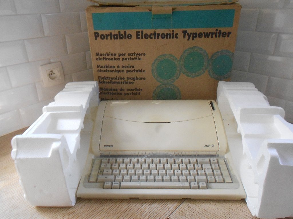 Machine à écrire Olivetti  Electro 101 vintage, Enlèvement ou Envoi