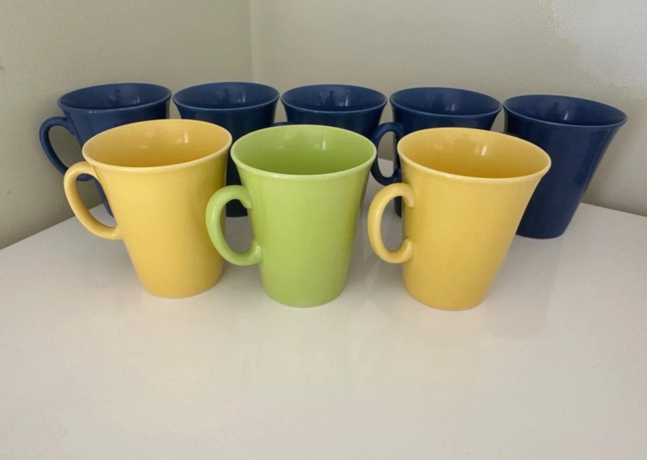 Lot de 8 tasses/mugs - Hauteur : 10 cm en excellent état, Ophalen, Zo goed als nieuw