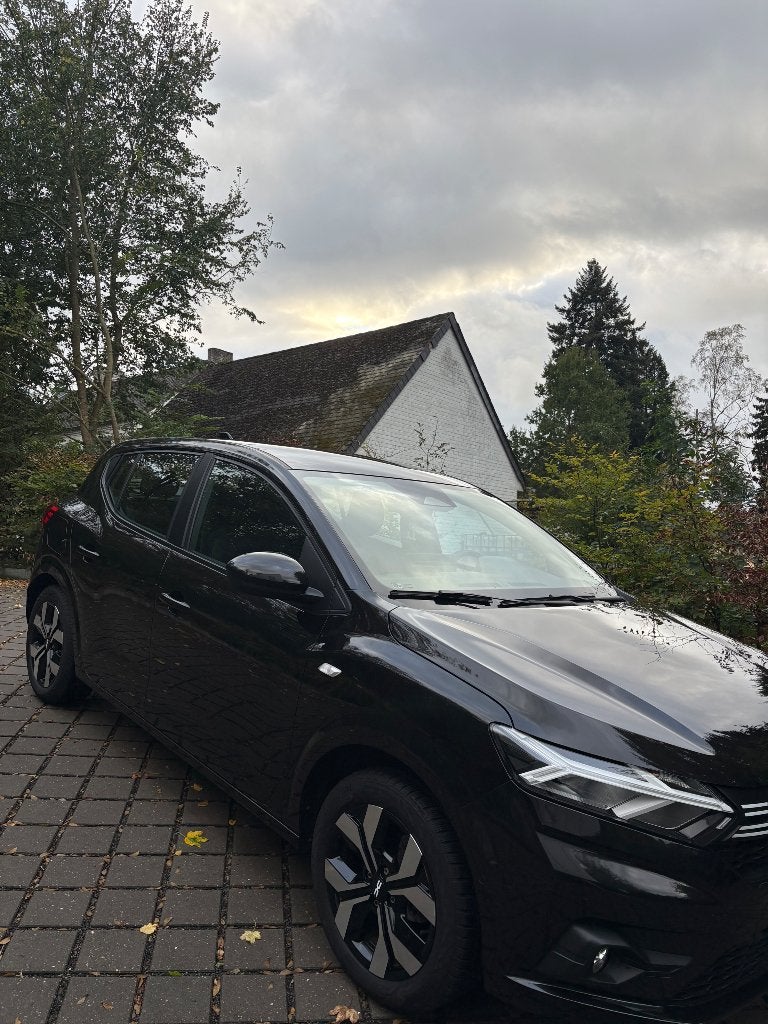 Dacia Sandero Journey TCe 90 Automatique – 2024, Autos, Achat, 67 kW, Entretenue par le concessionnaire, Noir