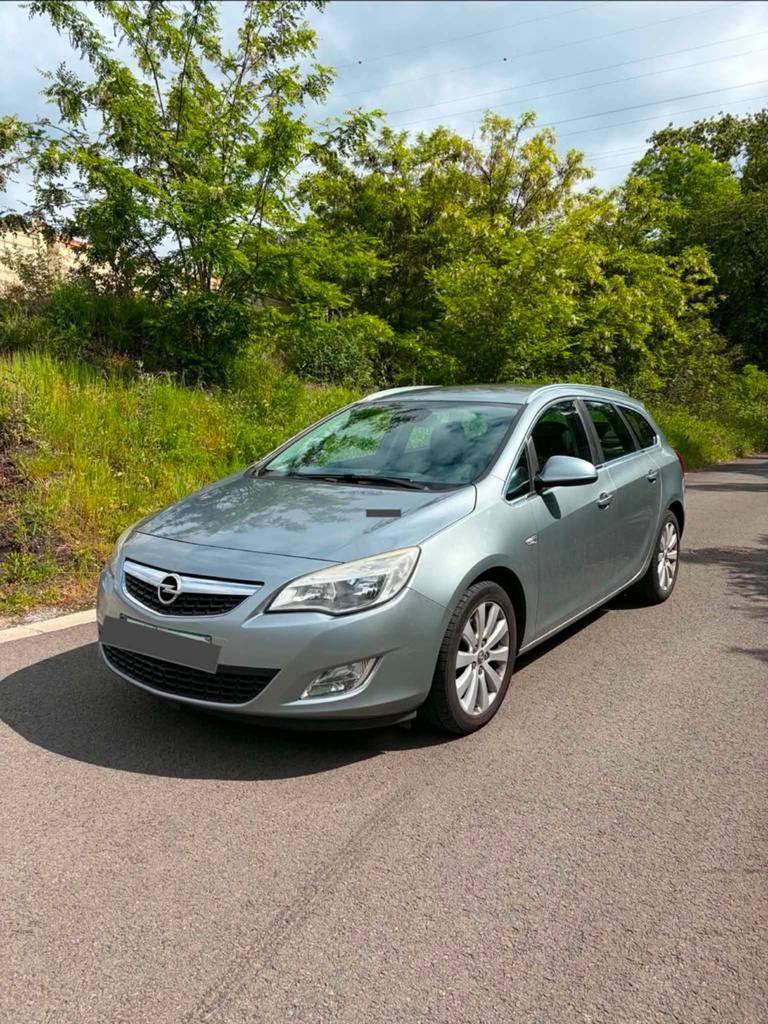 Opel Astra 1.7 Cdti prete à immatriculer, Euro 5, Stof, Zwart, Bedrijf
