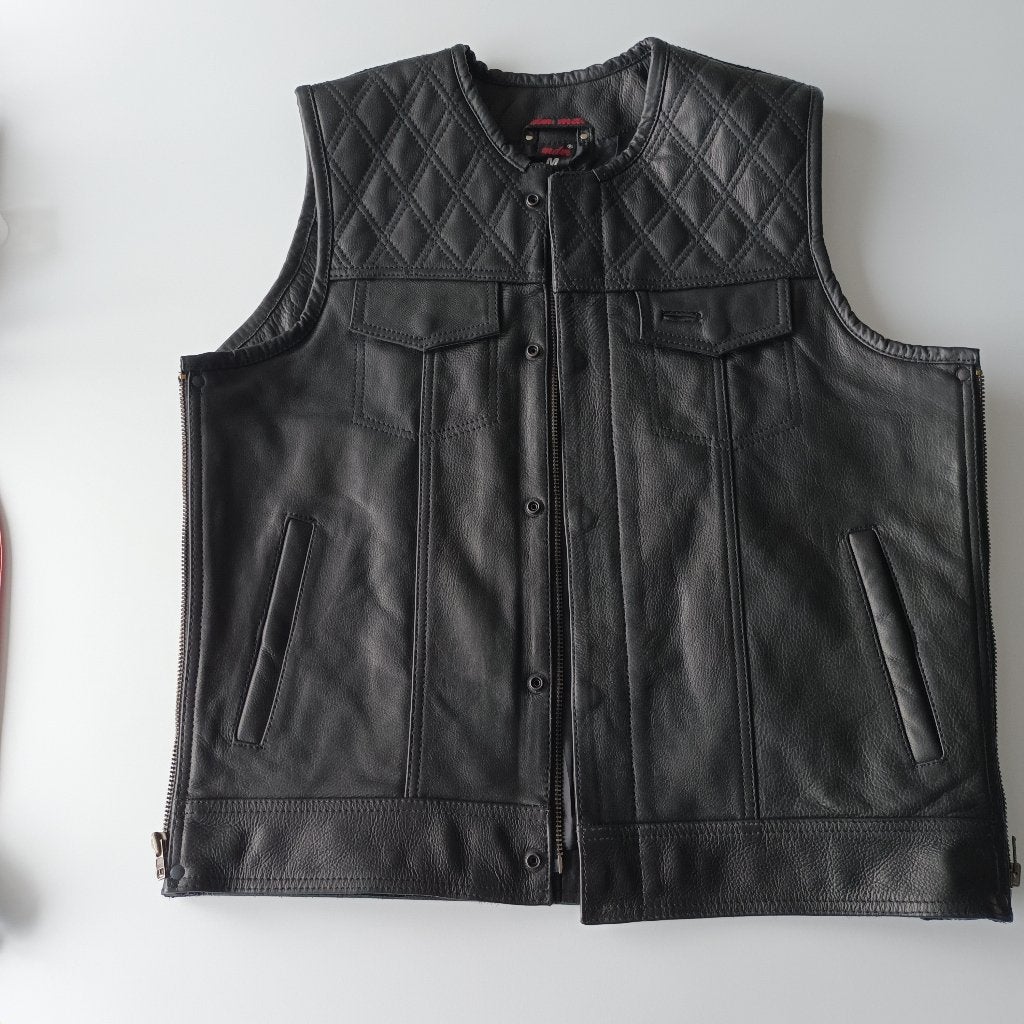 Gilet sans manches en cuir de motard - Taille M, Manteau | cuir, Enlèvement, Neuf, sans ticket, Hommes