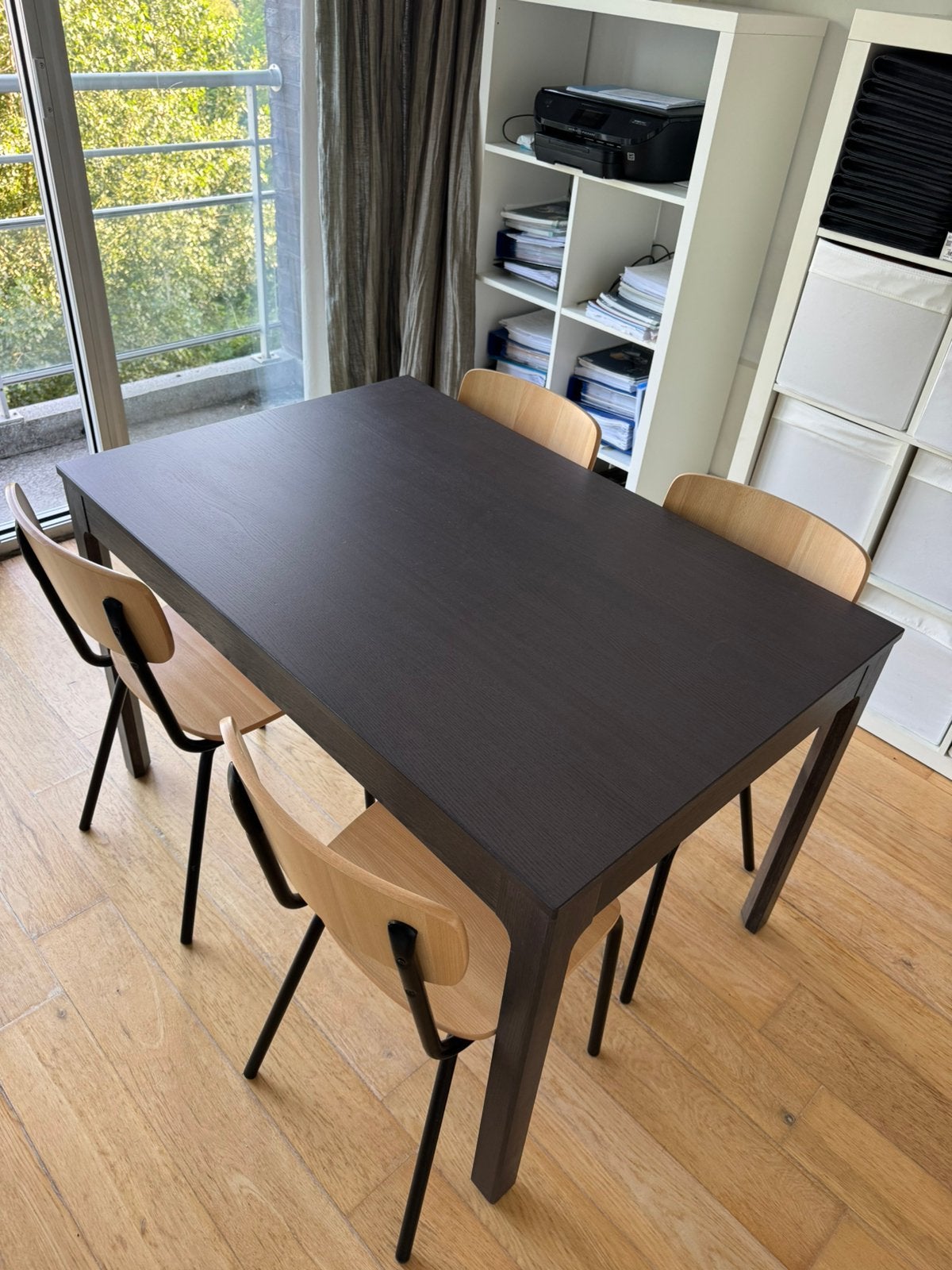 Uitschuifbare eertafel, Ophalen, Zo goed als nieuw