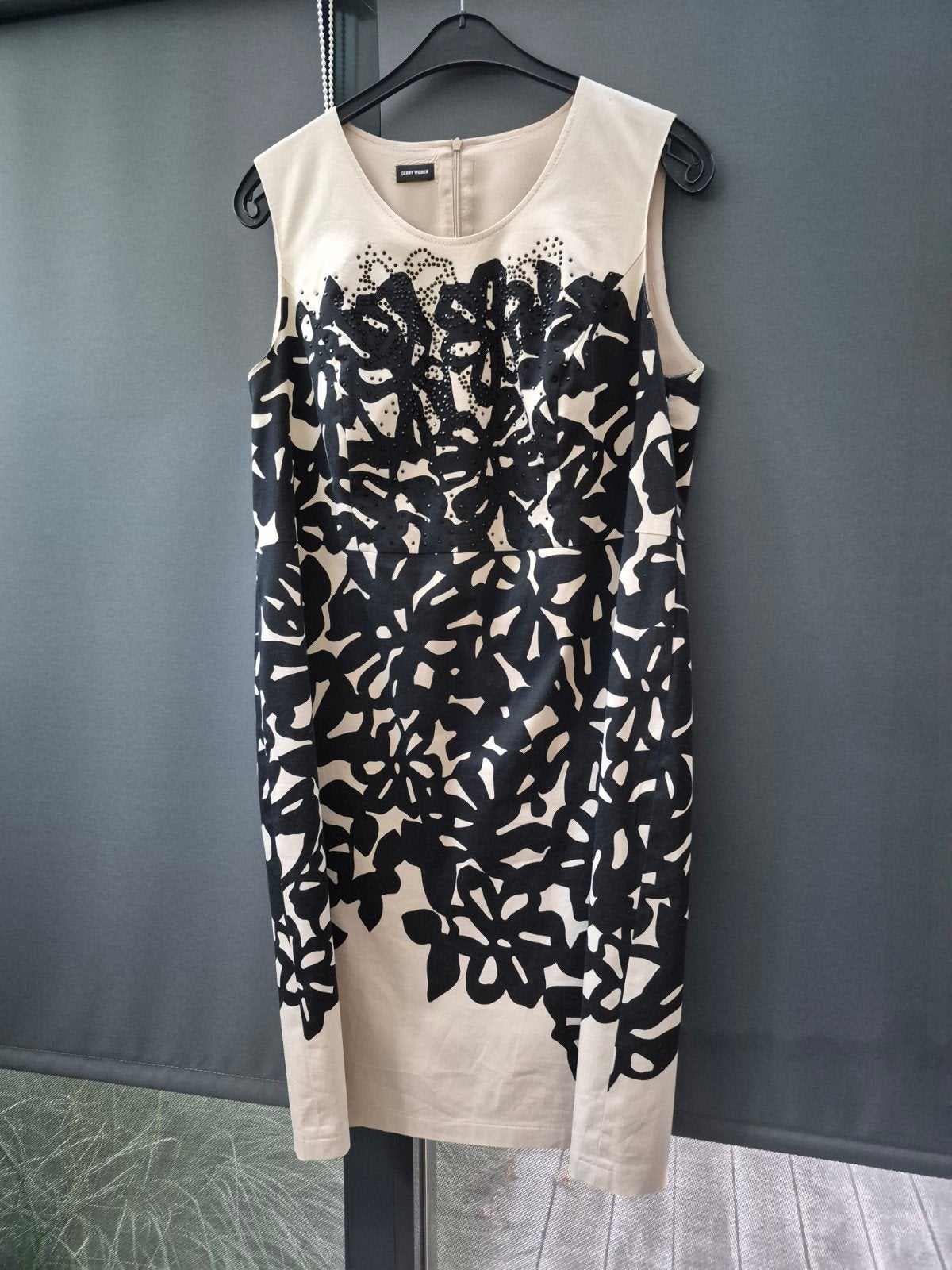 Jolie robe de soirée Gerry Weber, Enlèvement, Taille 42/44 (L), Beige