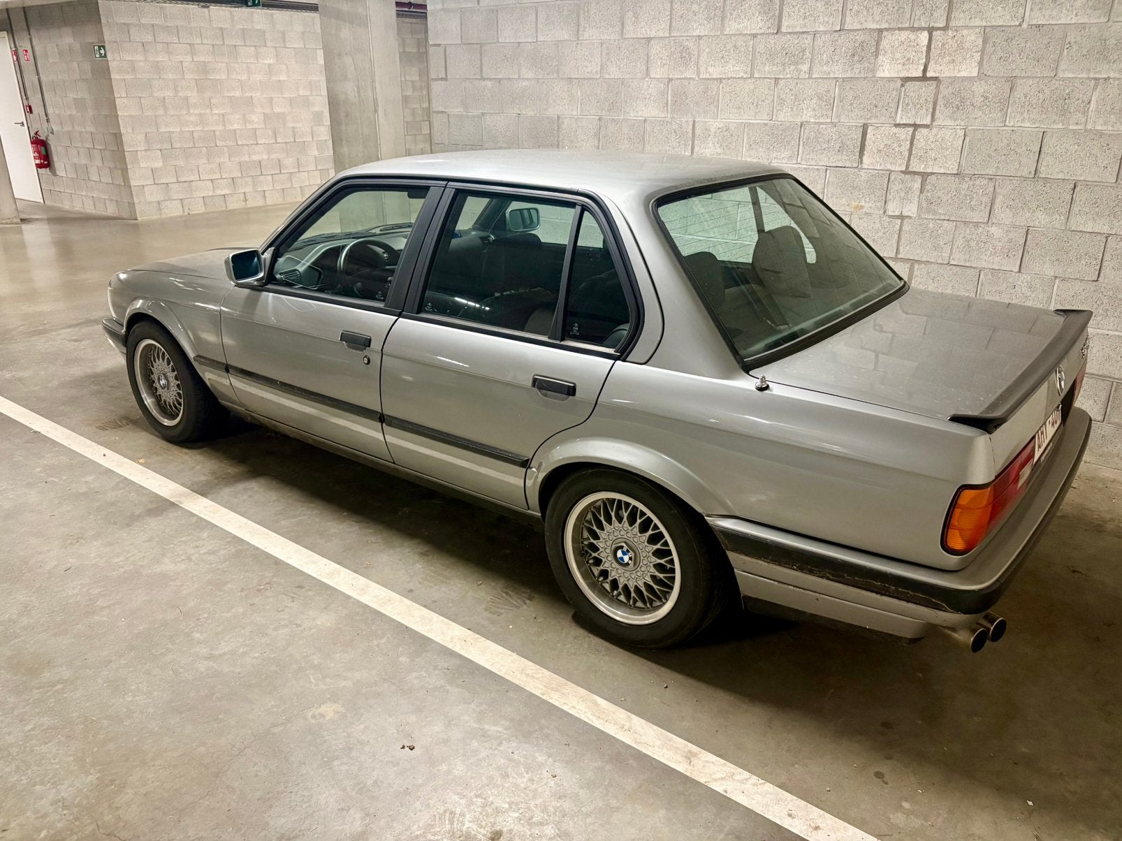 BMW E30 325i, Achat, 4 portes, Boîte manuelle, Essence