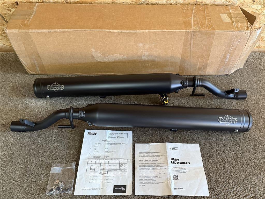 Vance & Hines Black uitlaten BMW R18 Classic 2020-2024 K34, Motoren, Verzenden, Gebruikt