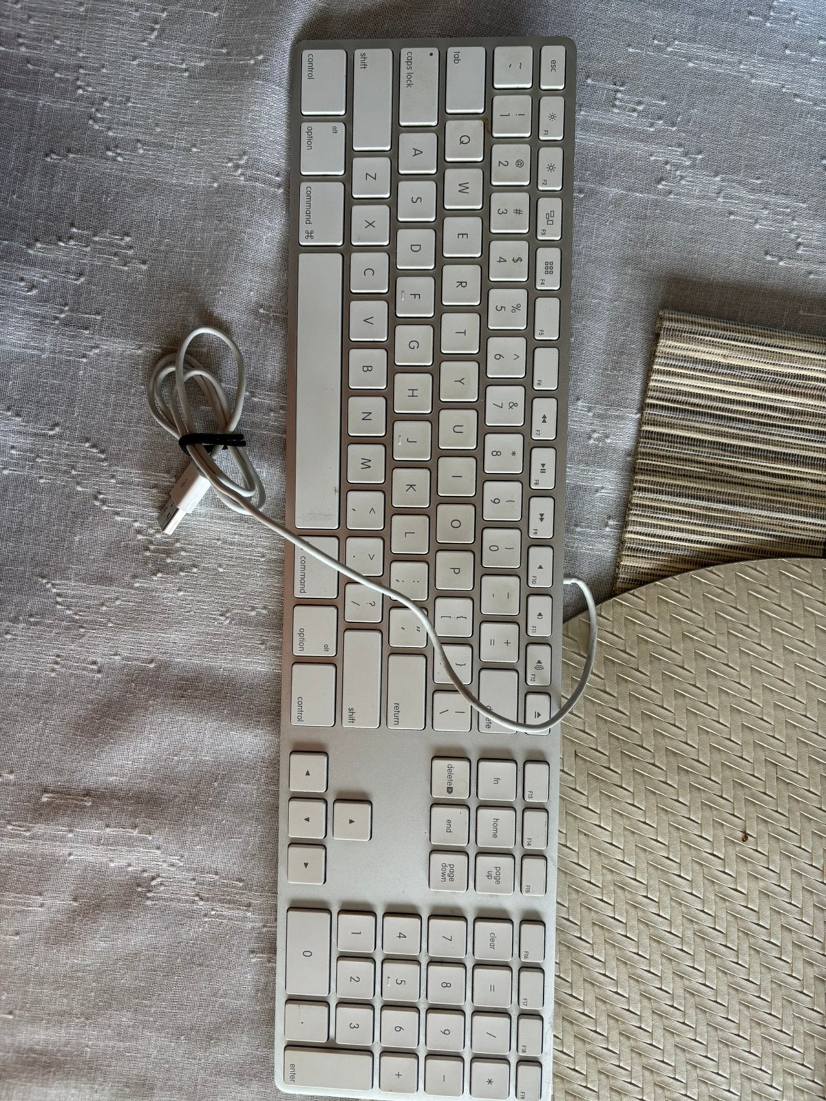 Apple Bedraad Toetsenbord met Numeriek Klavier, Ophalen of Verzenden, Numeriek, Zo goed als nieuw, Bedraad