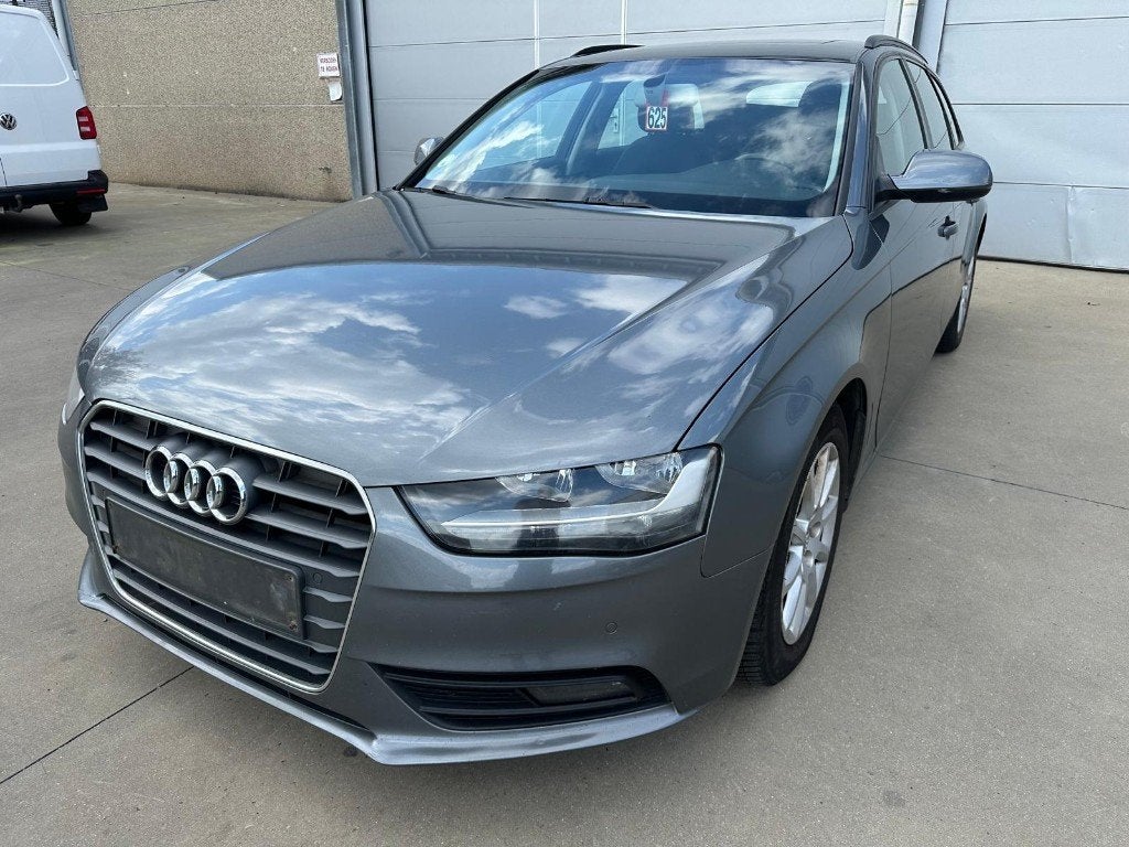 Audi A4 PANO DAK AUTO AIRCO ZETELVERWARMING, Auto's, Stof, Zwart, 4 cilinders, A4