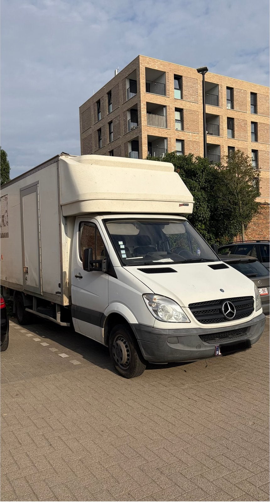 Camion fourgon Mercedes Sprinter à louer avec hayon., Achat, 2 kW, Entreprise, Mercedes-Benz