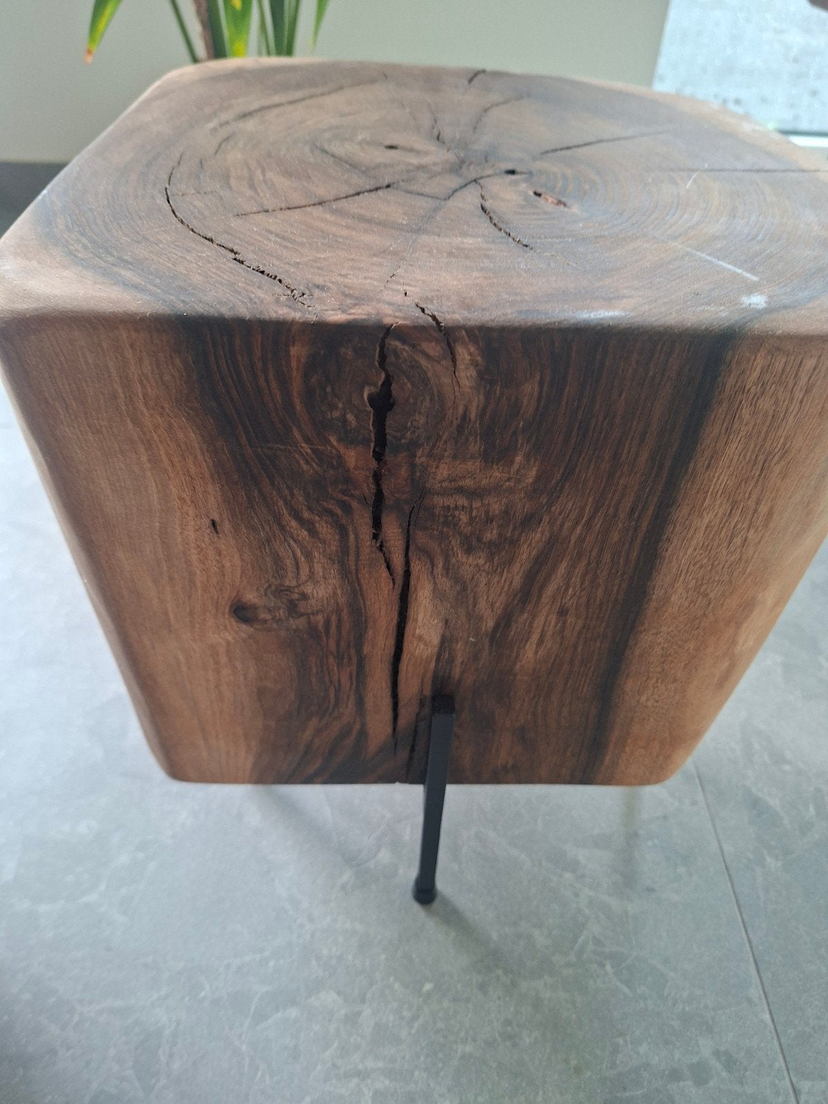 bijzettafel/ siermeubel, Enlèvement