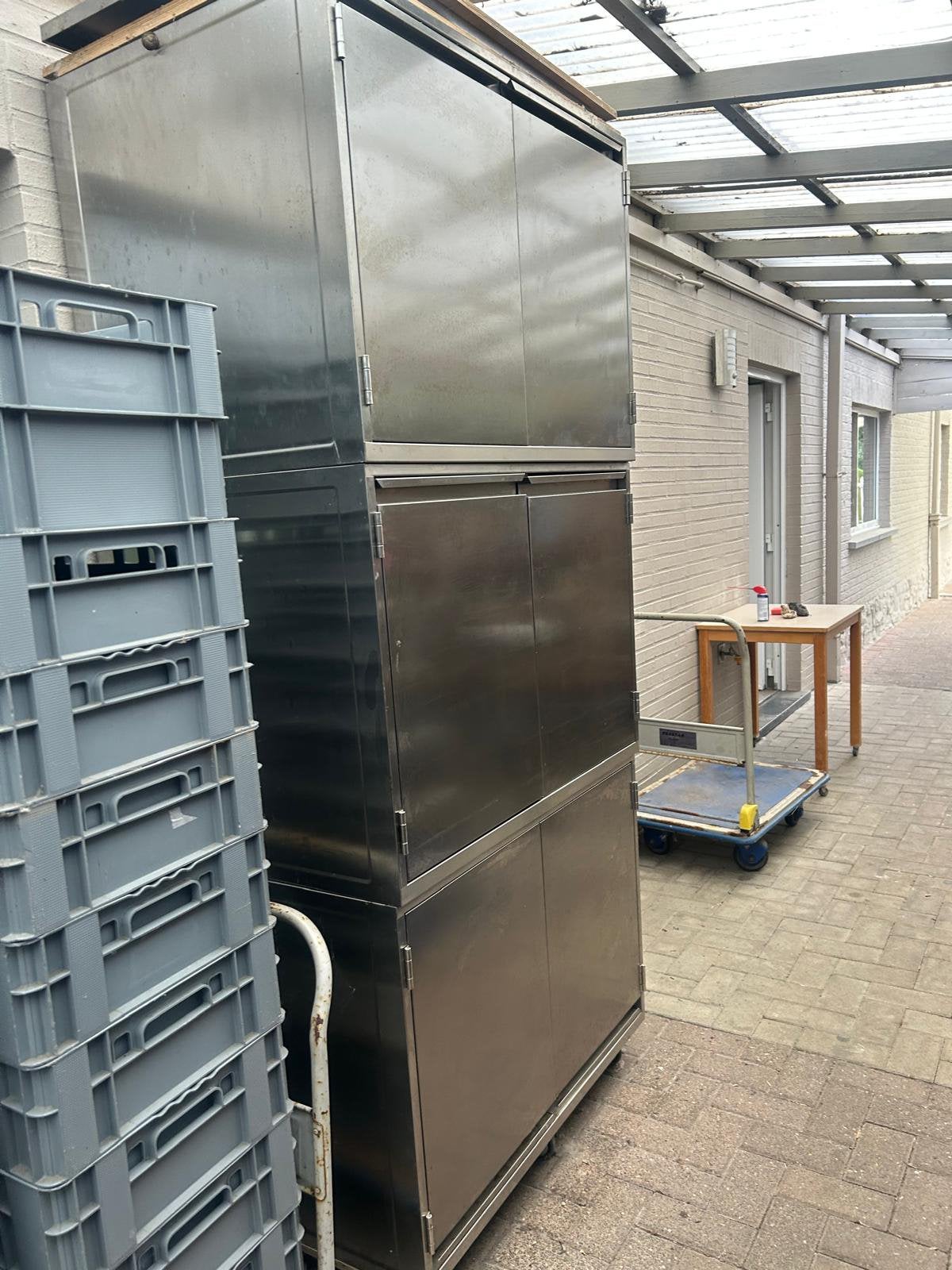 3x RVS Inox Opslagkasten op wieltjes, Ophalen, Zo goed als nieuw