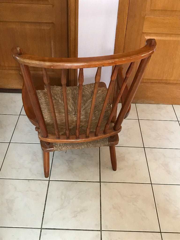 Chaise de ferme basse, Enlèvement