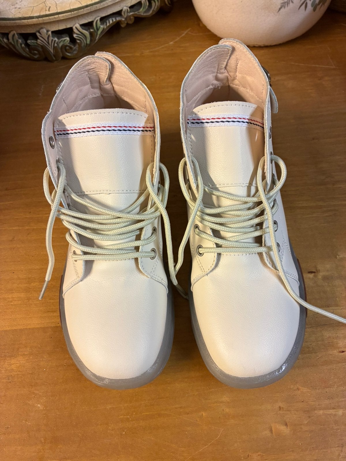 Leuke enkellaarsjes maat 38, Beige, Lage of Enkellaarzen, Ophalen of Verzenden, Gedragen