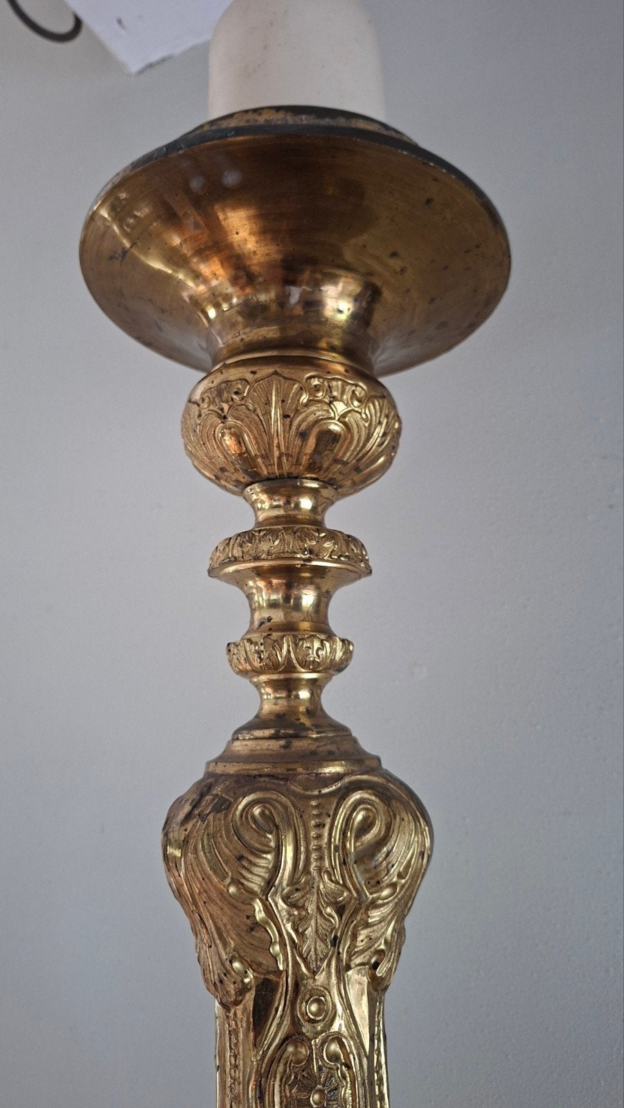 Chandeliers néo-gothiques de 1850, France, Envoi